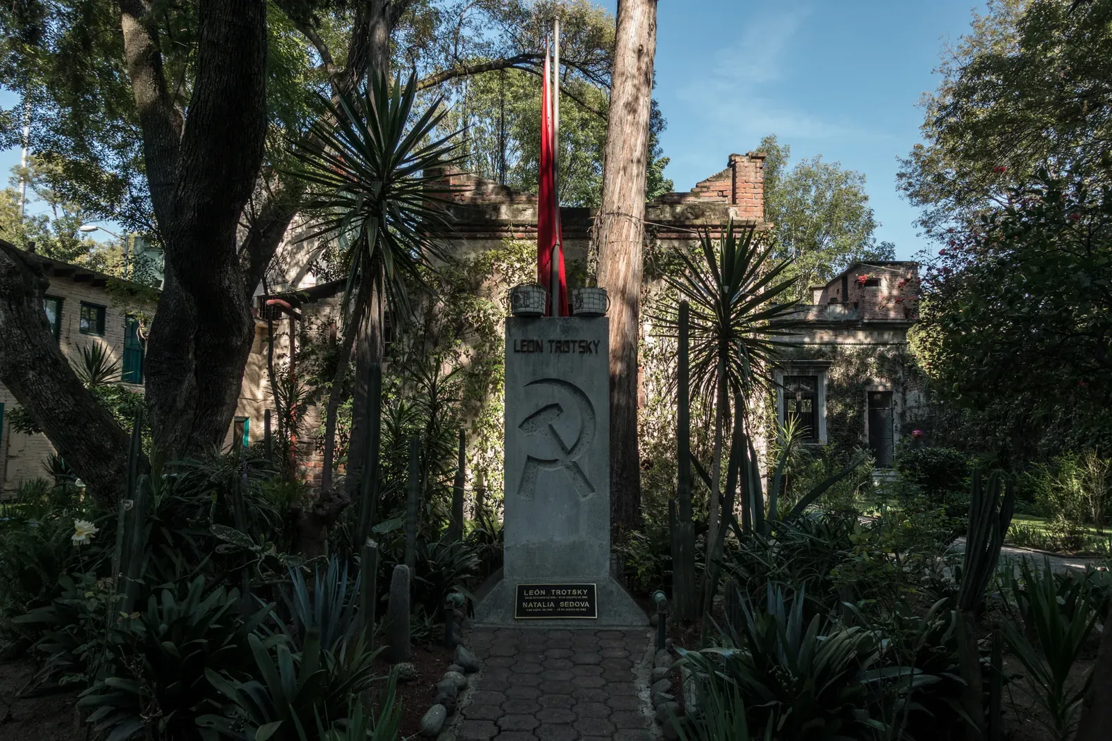 Where Leon Trotsky's ashes are kept