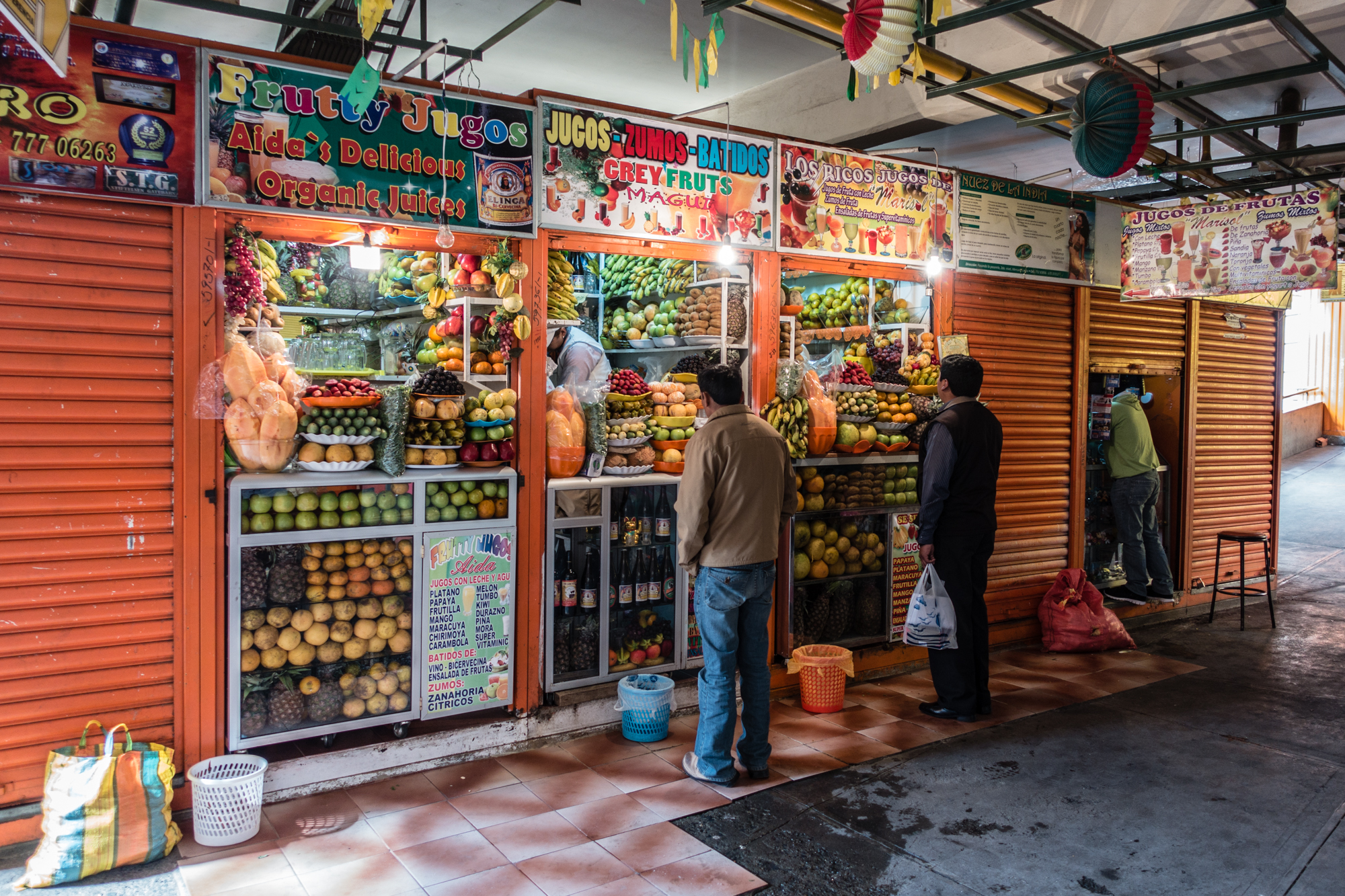 Juice stalls at Mercado Lanza